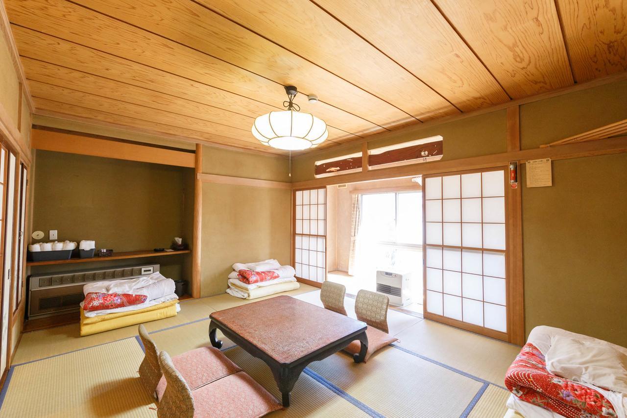 柏屋旅館＜シェアハウス&ゲストハウス＞ Saku Bagian luar foto